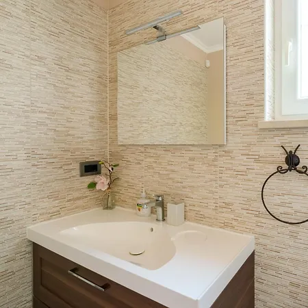 Σπίτι διακοπών Romantische Kala Mit Schwimmbad By Interhome Kras