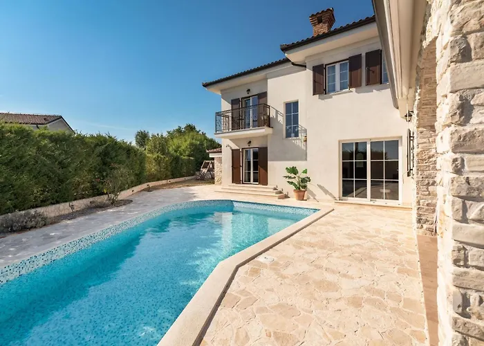 Romantische Kala Mit Schwimmbad By Interhome * Kras