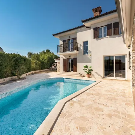 Romantische Kala Mit Schwimmbad By Interhome * Kras